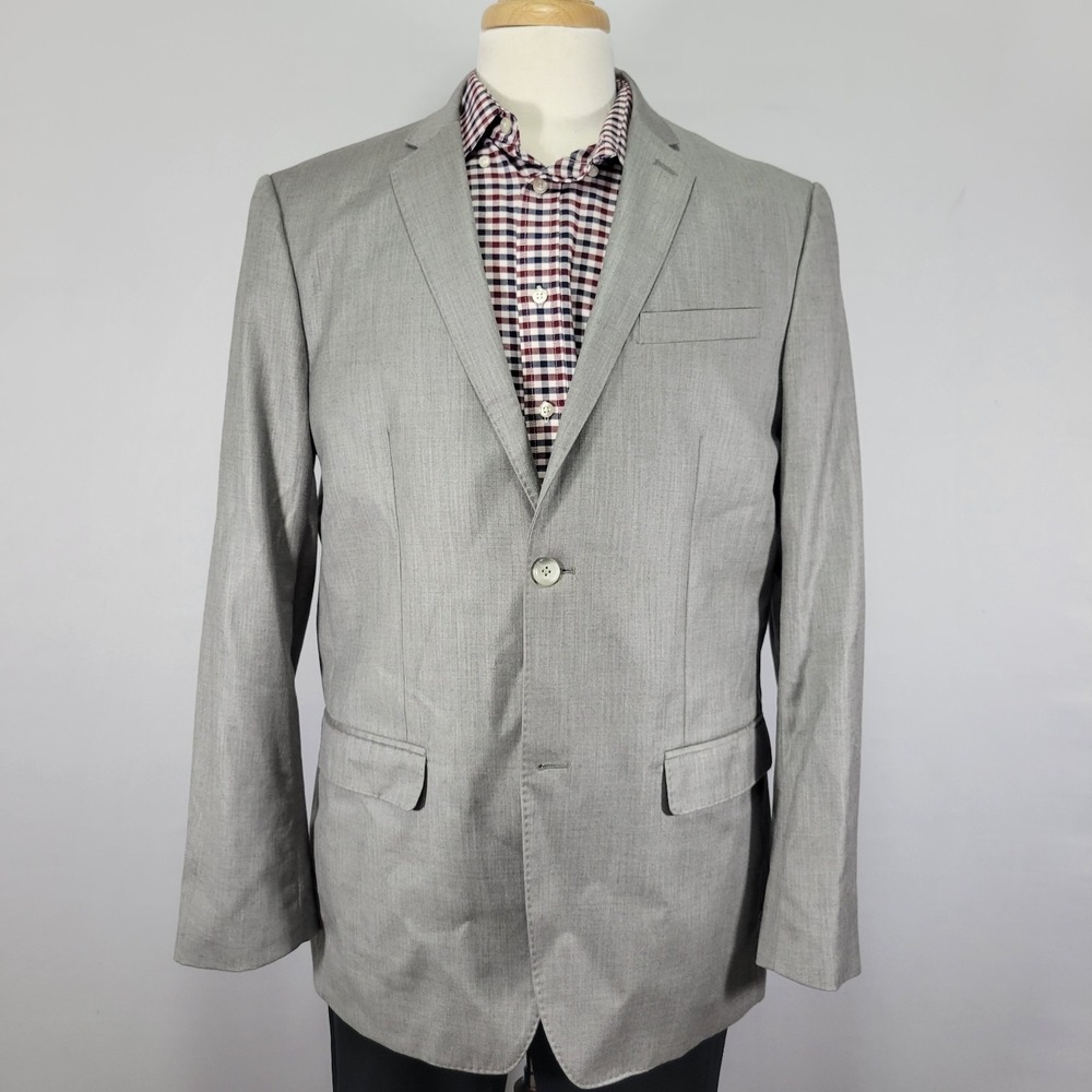 Perry Ellis Men's Sport Coat Blazer Two Button Gray Herringbone Poly Blend 44R - Picture 1 of 15